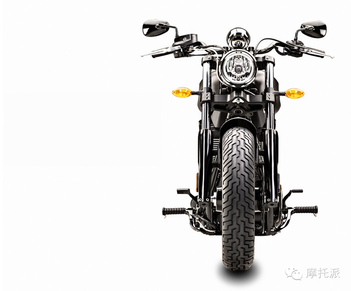 城市猎人——美国胜利2015 型摩托车
