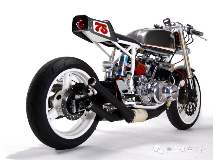 改装1975 铃木摩托车 GT550 欣赏