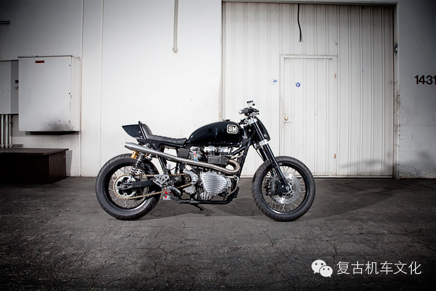 2005 TRIUMPH THRUXTON 改装欣赏