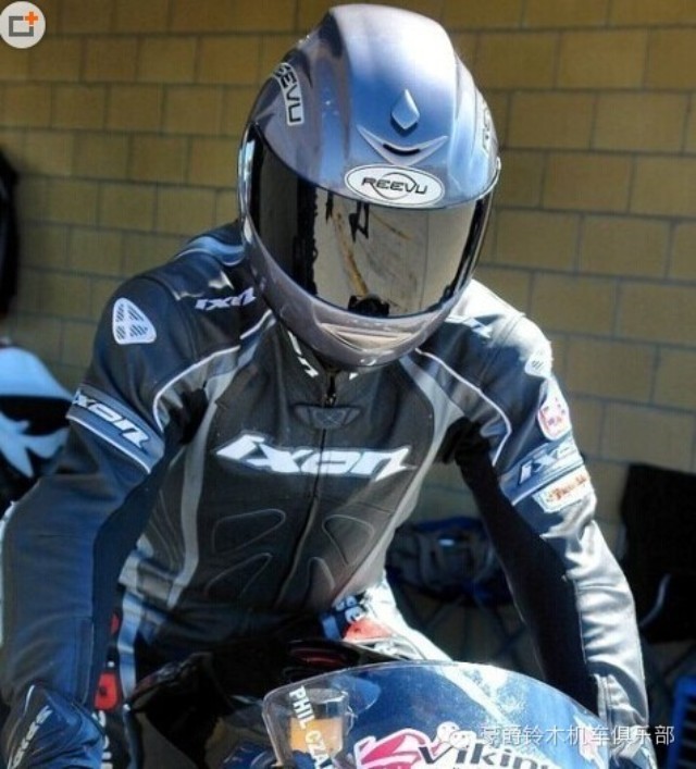 摩托车头盔大质量好坏很重要