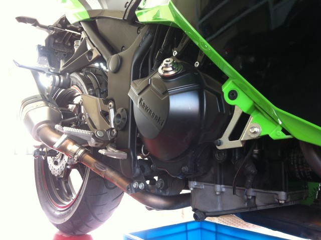 川崎摩托车 250 ABS定期检查保养图解