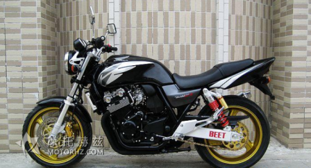 致敬经典：不死的本田摩托车VTEC1代CB400