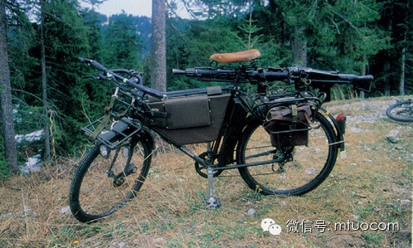 俄造军用电动摩托配自动榴弹