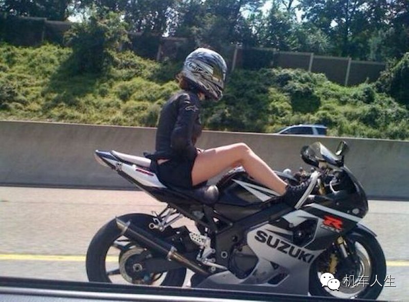 女骑士，看看这些骑摩托车的妞们