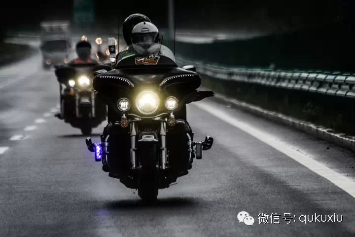 哈雷摩托车车主会北京分会阿尔山慈善骑行