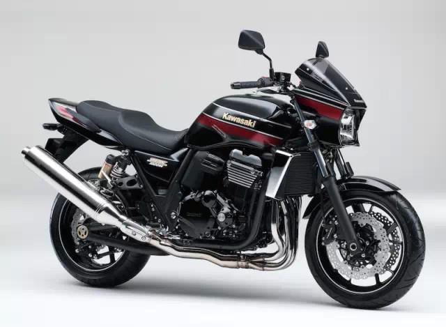 新车：2015款川崎摩托车ZRX1200