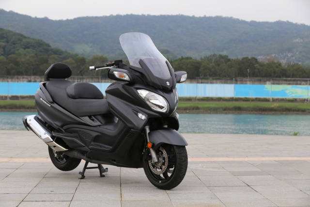 2015新车（荐）：冬季首选舒适大踏板摩托车AN650