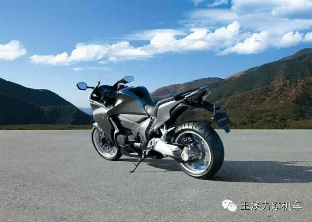 本田摩托车VFR1200F——演绎本田的梦想
