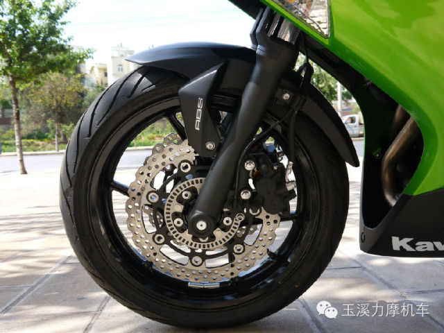 川崎摩托车Ninja 650——让您闯劲十足