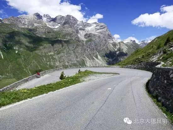 疯狂山路：世界10大惊险飙车地大盘点