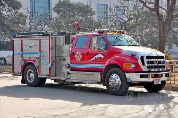 春风摩托消防车 / 福特F650改装消防车 - 为两会保驾护航