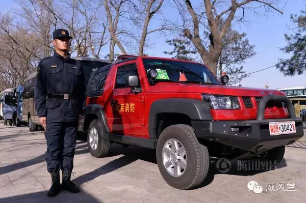 春风摩托消防车 / 福特F650改装消防车 - 为两会保驾护航