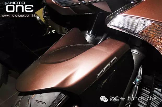 雅马哈T-Max 530 Bronze Max ABS珍贵深青铜特別版 摩托车