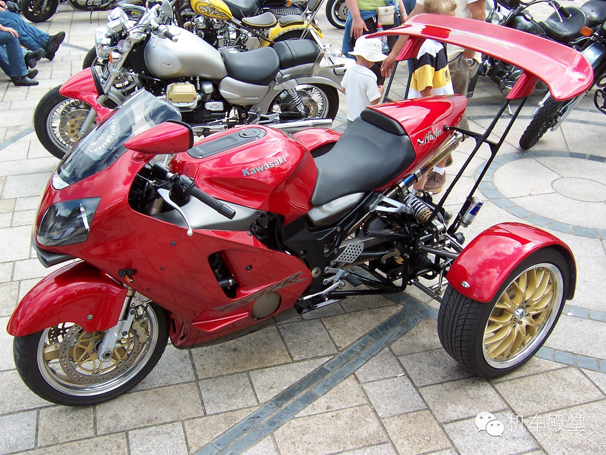 曾经的猎隼者 川崎 ZX-12R摩托车