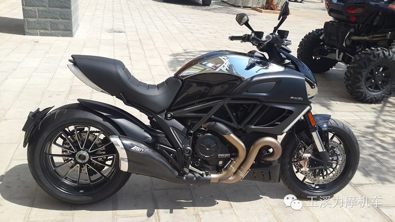 Ducati杜卡迪呈献魔鬼钛合金限量版摩托车，向极致发起猛攻