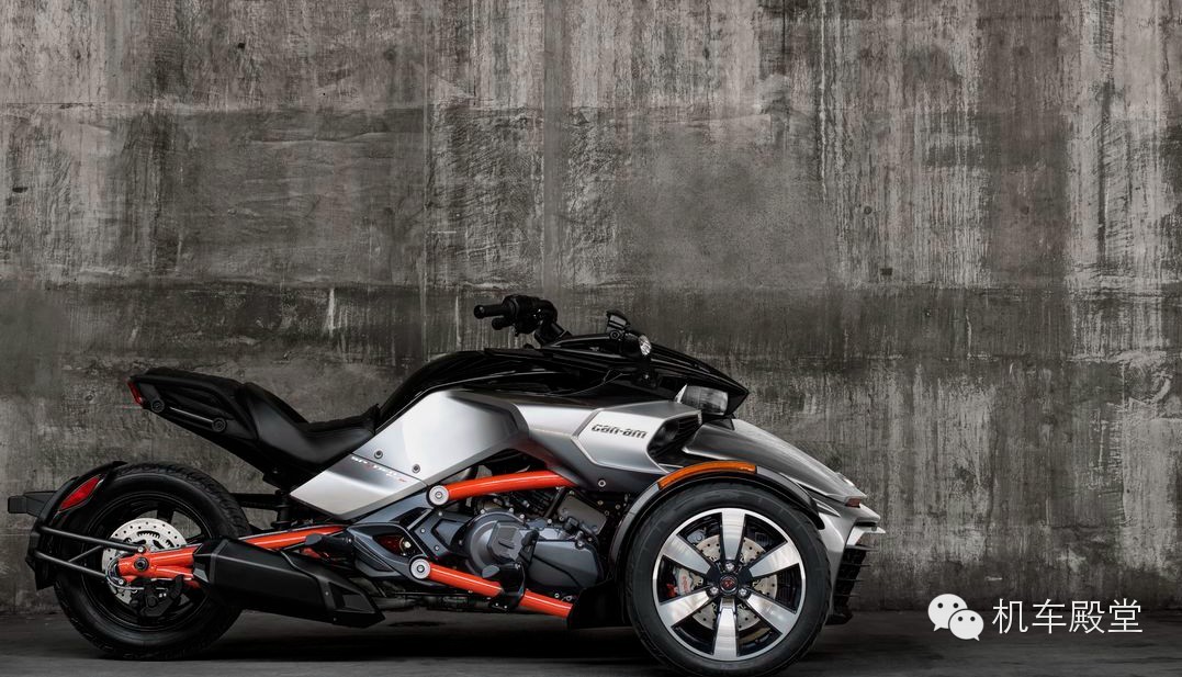 庞巴迪   Spyder  F3-S摩托车