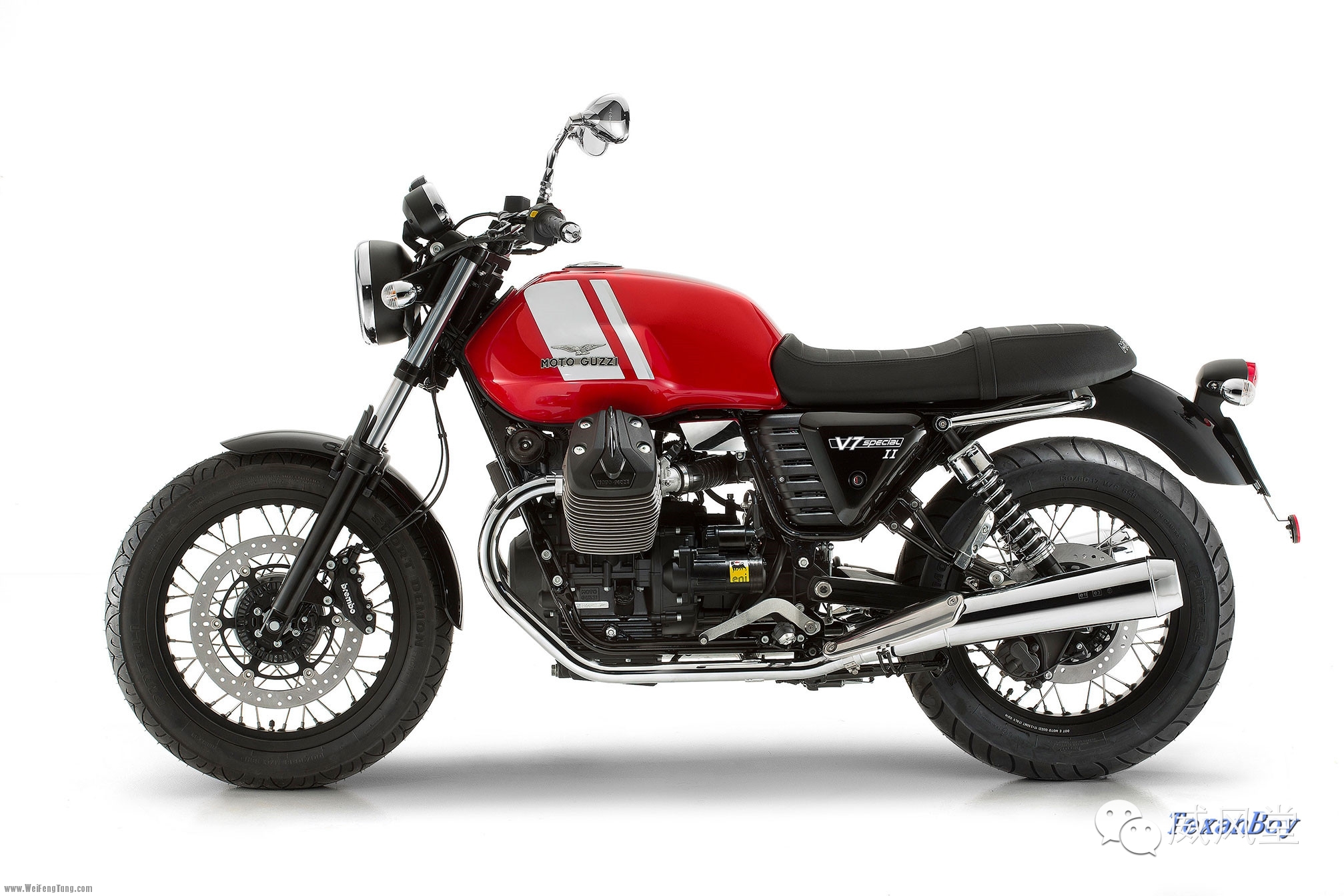 三家明牌摩托车复古比较：Ducati / Guzzi / Triumph 各自的Scrambler