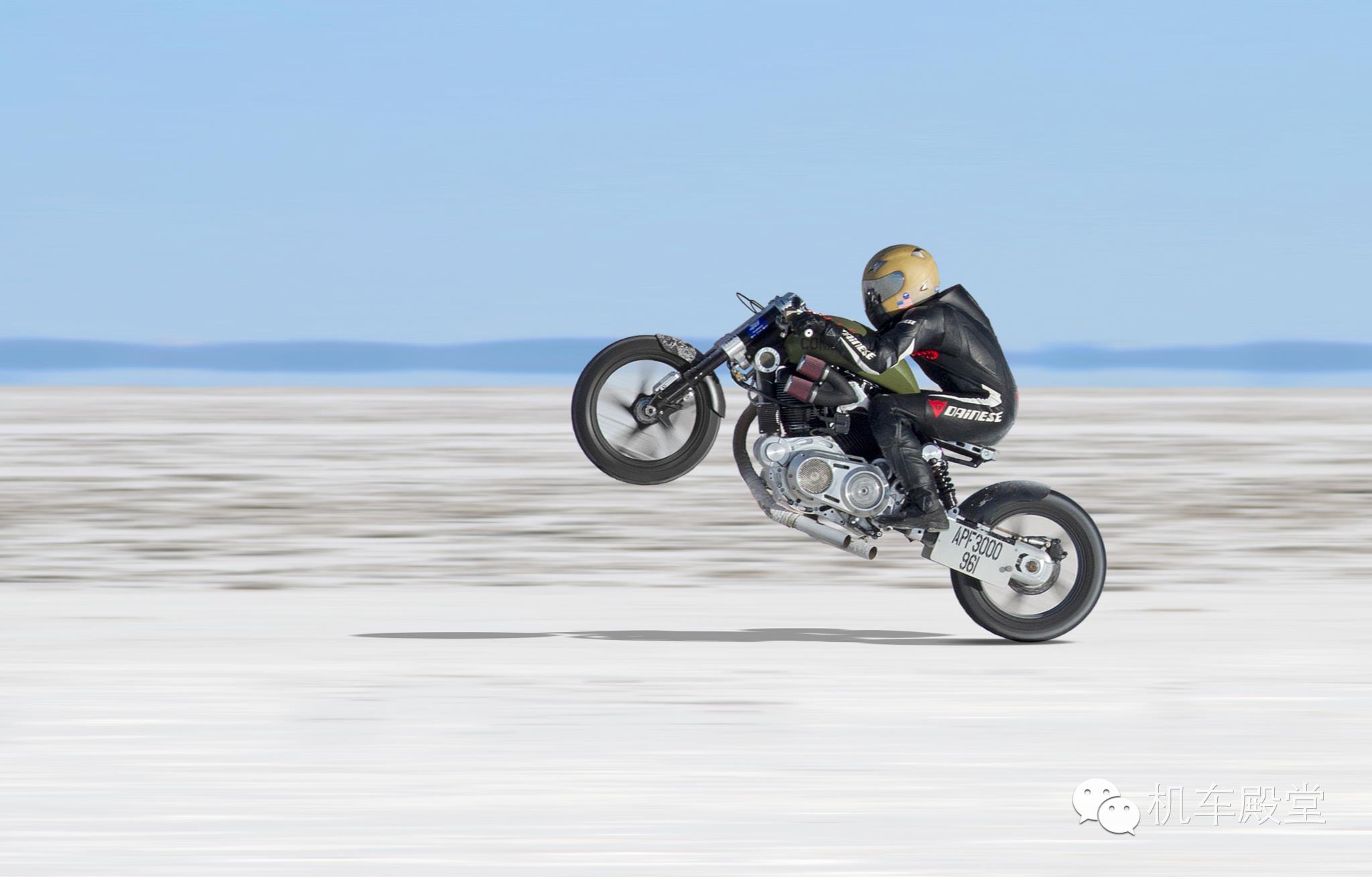 X132 HELLCAT 地狱猫摩托车，是土豪识货者心目中的梦幻车款