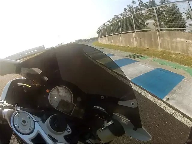 来自宝岛台湾的摩托车急速/高速教程，圆你一个骑士的梦想