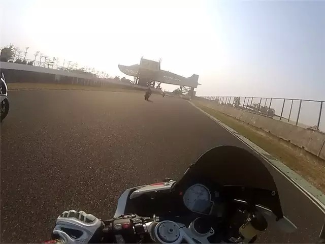 来自宝岛台湾的摩托车急速/高速教程，圆你一个骑士的梦想