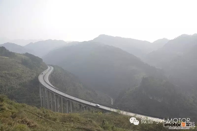宗申ZT3摩托车 高速1300公里春节暴走