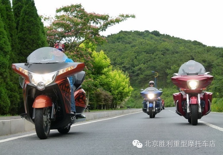 美国胜 利 威 神摩托车在 中 国