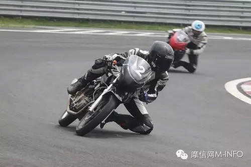 东道主风范 金城冠名赞助2015年南京站全国公路摩托车锦标赛