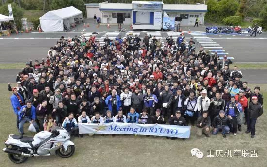 这里有500台铃木摩托车-隼！参加2015年首届铃木“隼”年度大会。