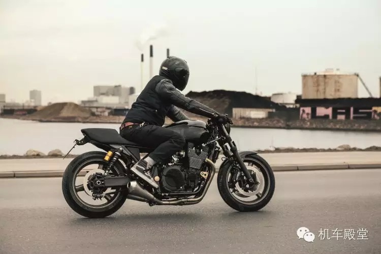 2015 Yamaha XJR1300 改装示范