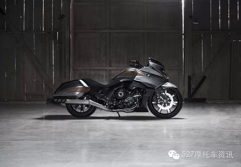 BMW推出的概念摩托车Concept 101和3.0 CSL Hommage纪念版车型