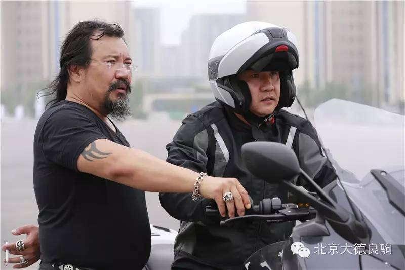 李团长黄志忠和他的宝马摩托车