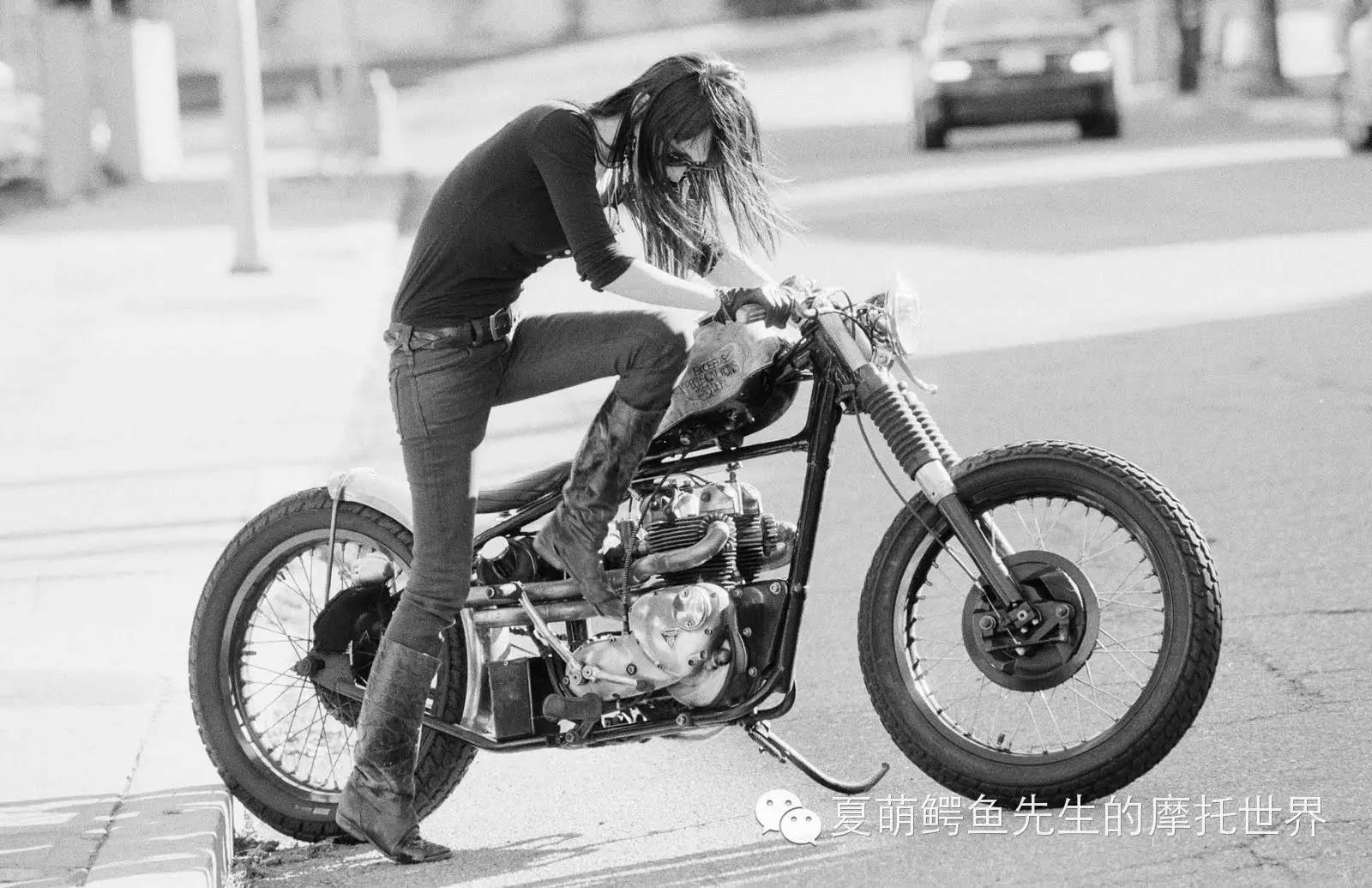 选摩托车如同选女人