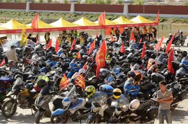 谁是中国民用摩托耐力赛的冠军？