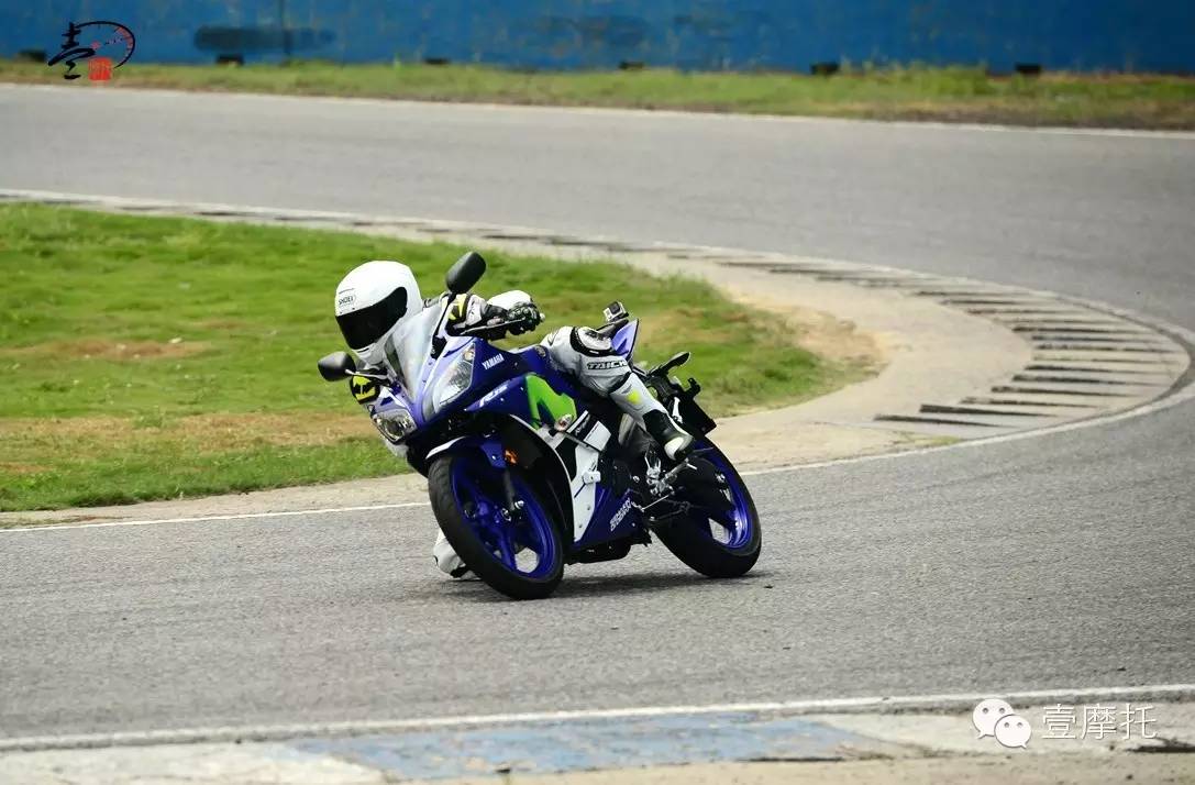 首发 | YAMAHA R15 赛道及公路试驾报告（视频）