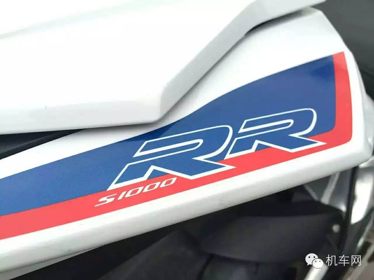 宝马S 1000 RR超级摩托车杀入中国，价格公布