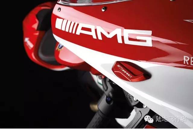 汽车圈的大佬们，都有个摩托梦！大奔AMG Agusta F3限量登场！