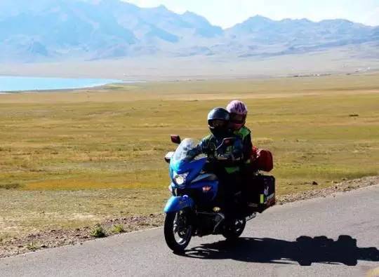 历时313天 80后情侣骑摩托车完成环游中国