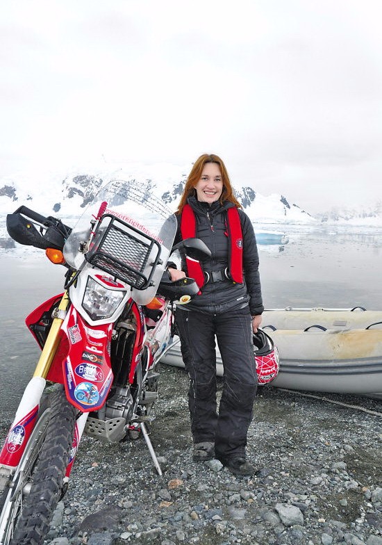 骑着摩托上南极的英国女人-斯蒂芬妮·杰文斯