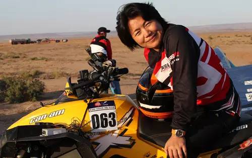 2016达喀尔排位赛战报：达喀尔首位中国女车手意外车祸