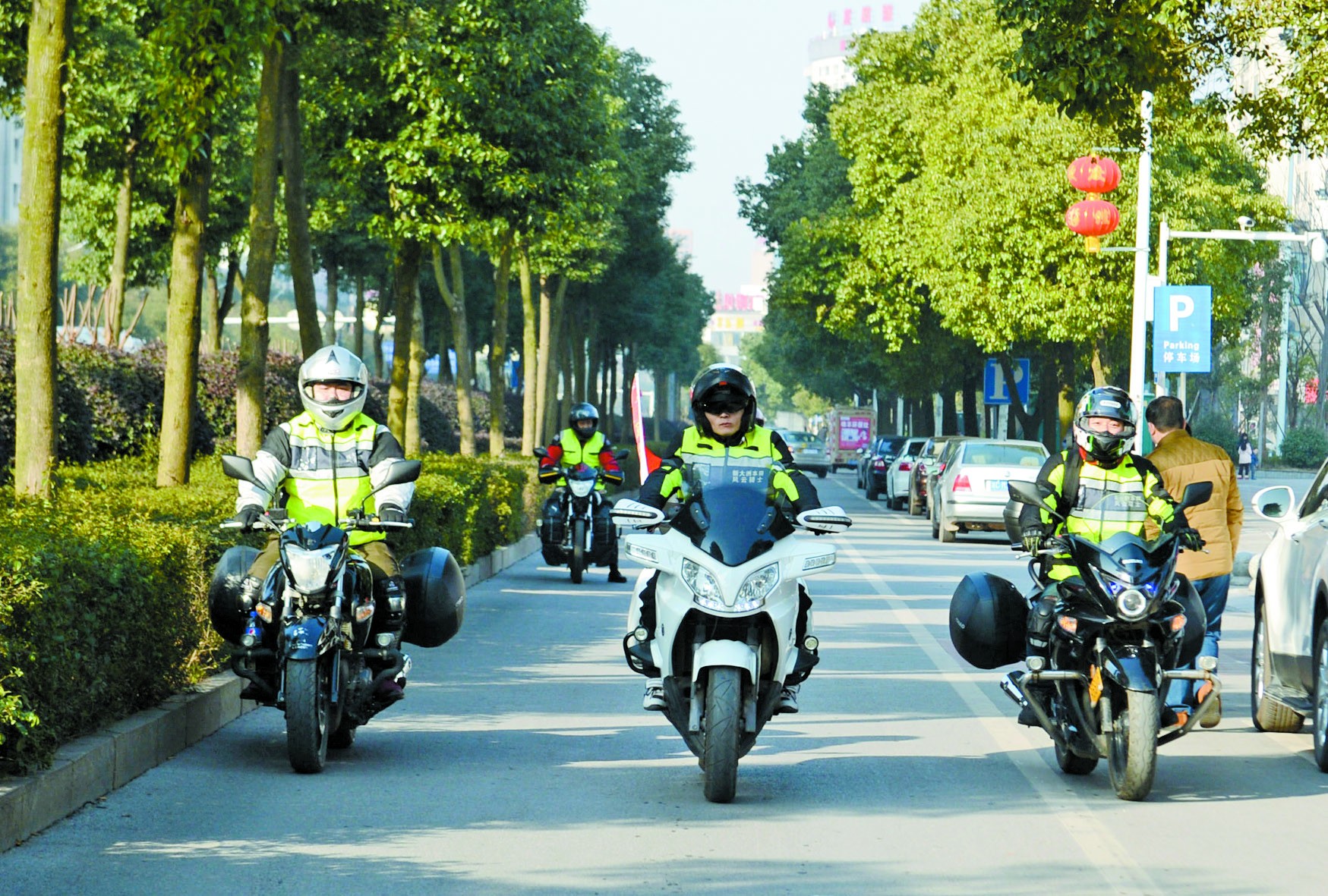 这三个湘潭满哥除夕夜骑着摩托去越南往返4000余公里，只是为了...