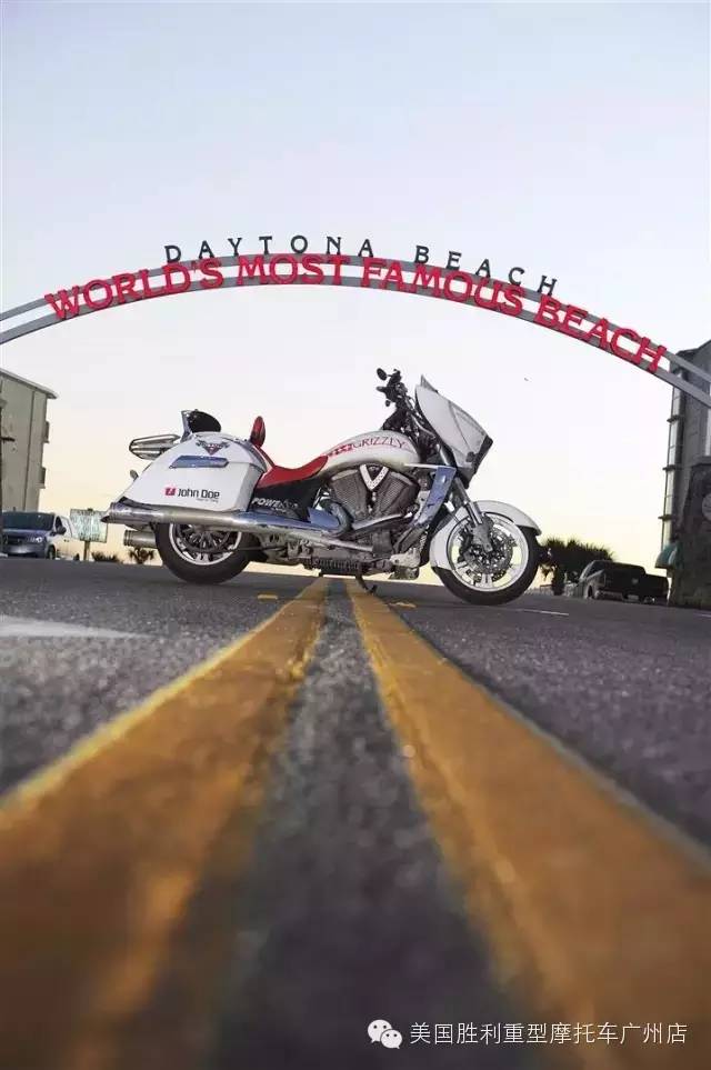 灰熊(Grizzly)将驾驶Victory Cross Country摩托在代托纳(Daytona)摩托车周开启环游世界之旅
