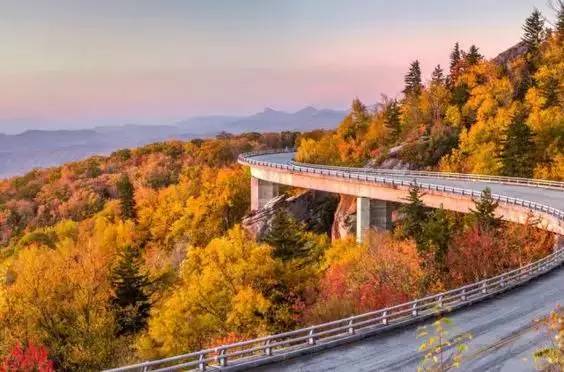 绝望的风景：美国最美的十条公路
