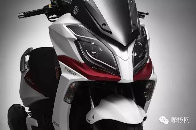 光阳发布大型踏板摩托车G-Dink300i