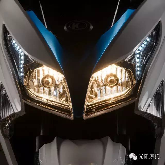 【新车来了】摩旅新主张——Xciting300ABS众望上市！