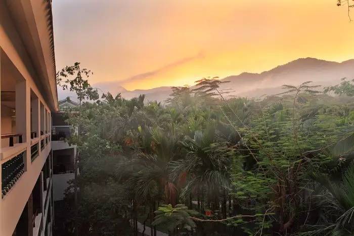 骑行七仙岭深度体验热带雨林风情