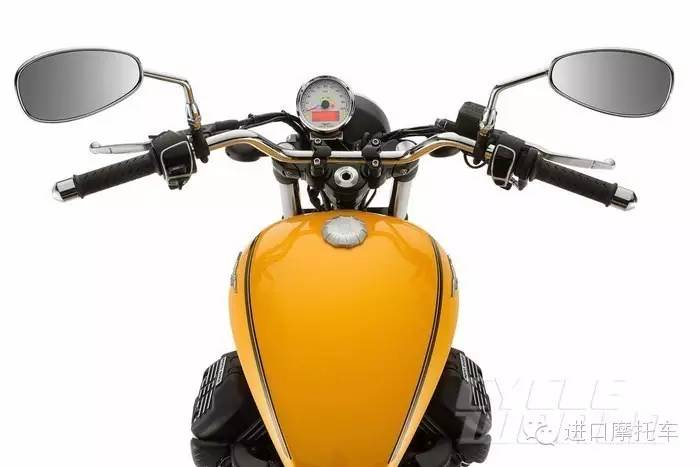 2016款 Moto Guzzi V9 Roamer/Bobber 复古街车