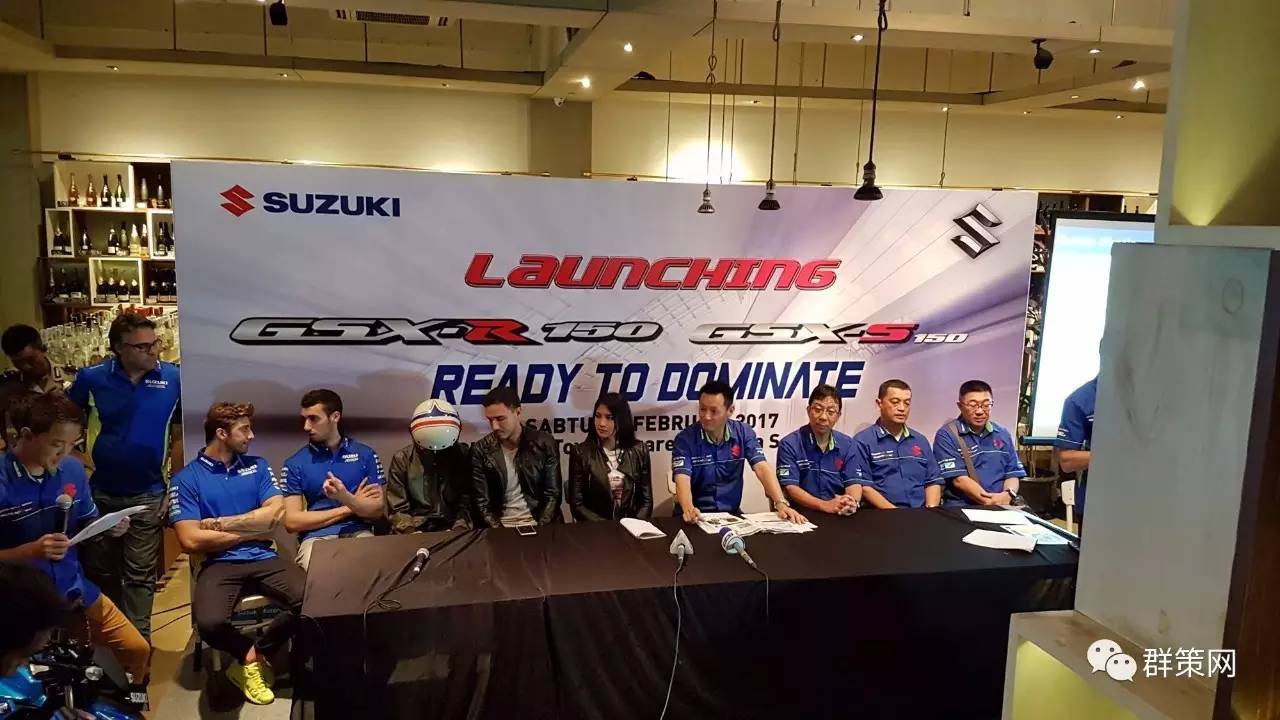                         Suzuki MotoGP 车手出席印尼的新车型发布会