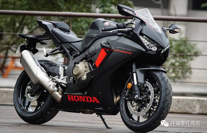                         本田当家运动摩托车 2017 Honda CBR1000RR