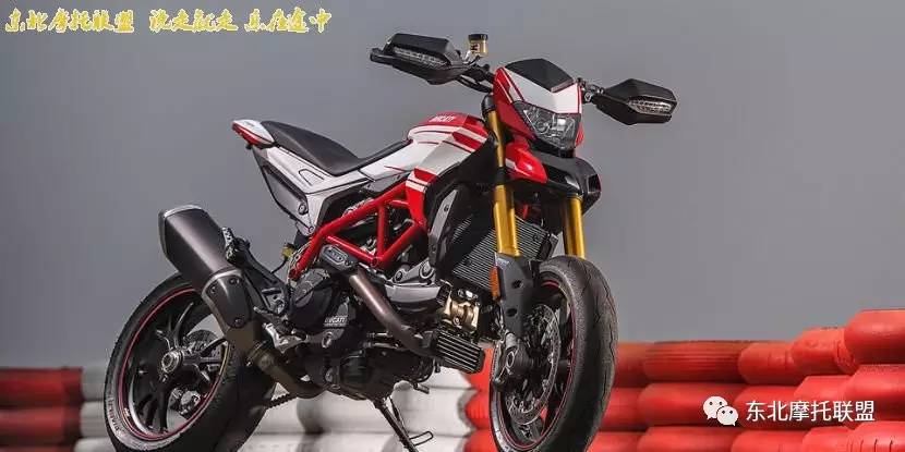                         顶级规格登场 2017 Ducati Hypermotard 939 SP