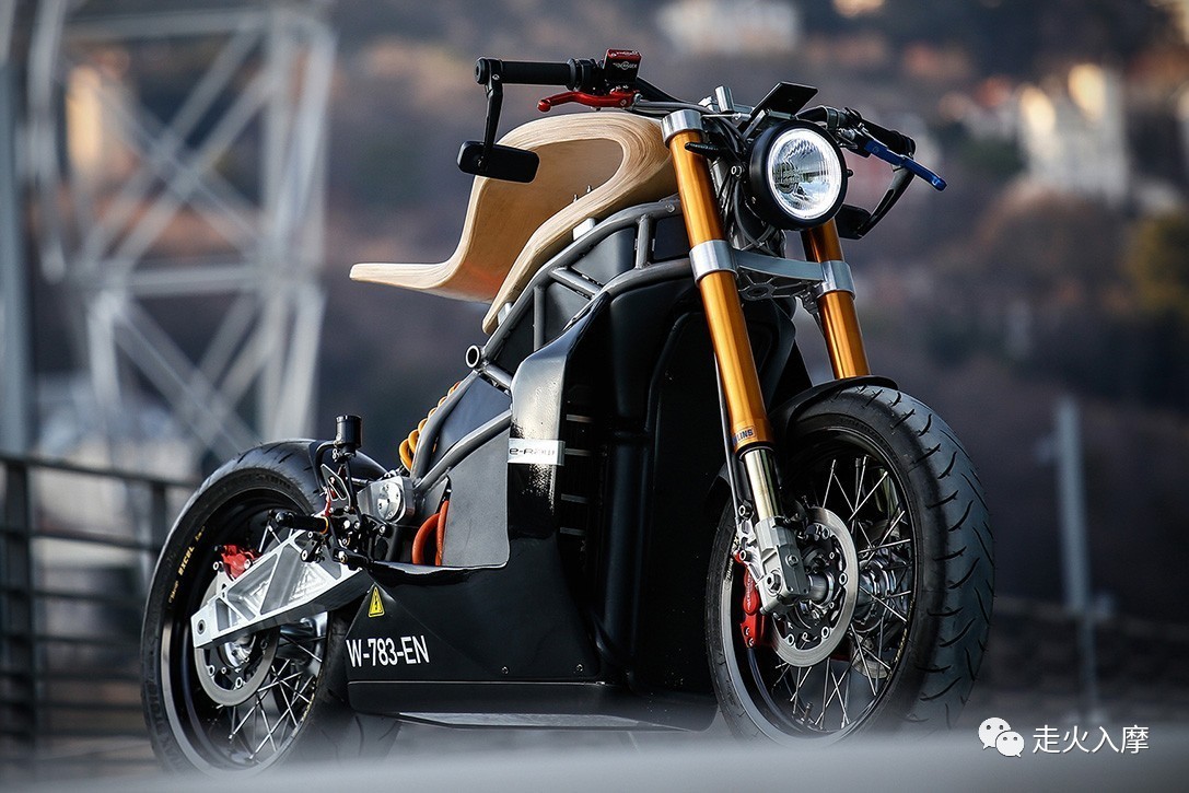                         颠覆你对电动车的想法，E-Raw超高端电动摩托车